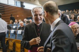 20260513 Zhromaždenie akademickej obce a udelovanie "doctor honoris causa" Mons. Galisovi